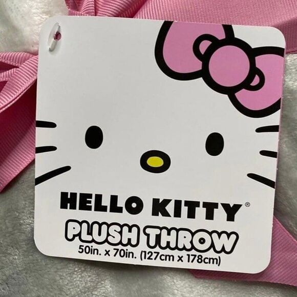 Sanrio Hello Kitty Plaid Plush Throw Blanket – Soft Cozy Gift - Picture 2 of 2